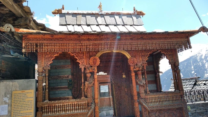 Narayan Nagin Temple showcasing traditional Kinnauri architecture